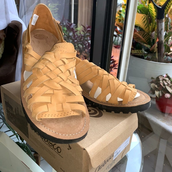 Weaved Leather Sandal
